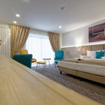 Camera 104 - DeLuxe Family Room