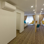 Camera 104 - DeLuxe Family Room