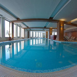 Piscina interioară